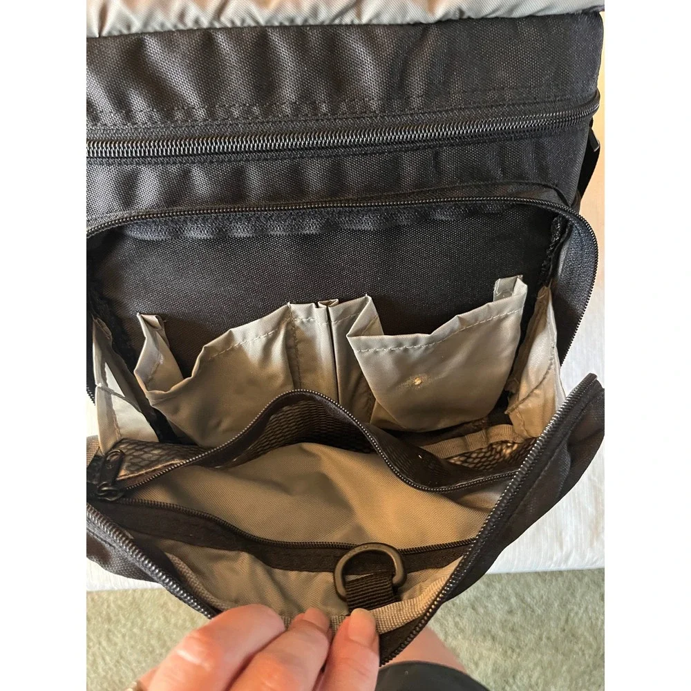 Lowepro Nova 3 Camera Bag Black Gray Padded Shoulder Bag with Dividers